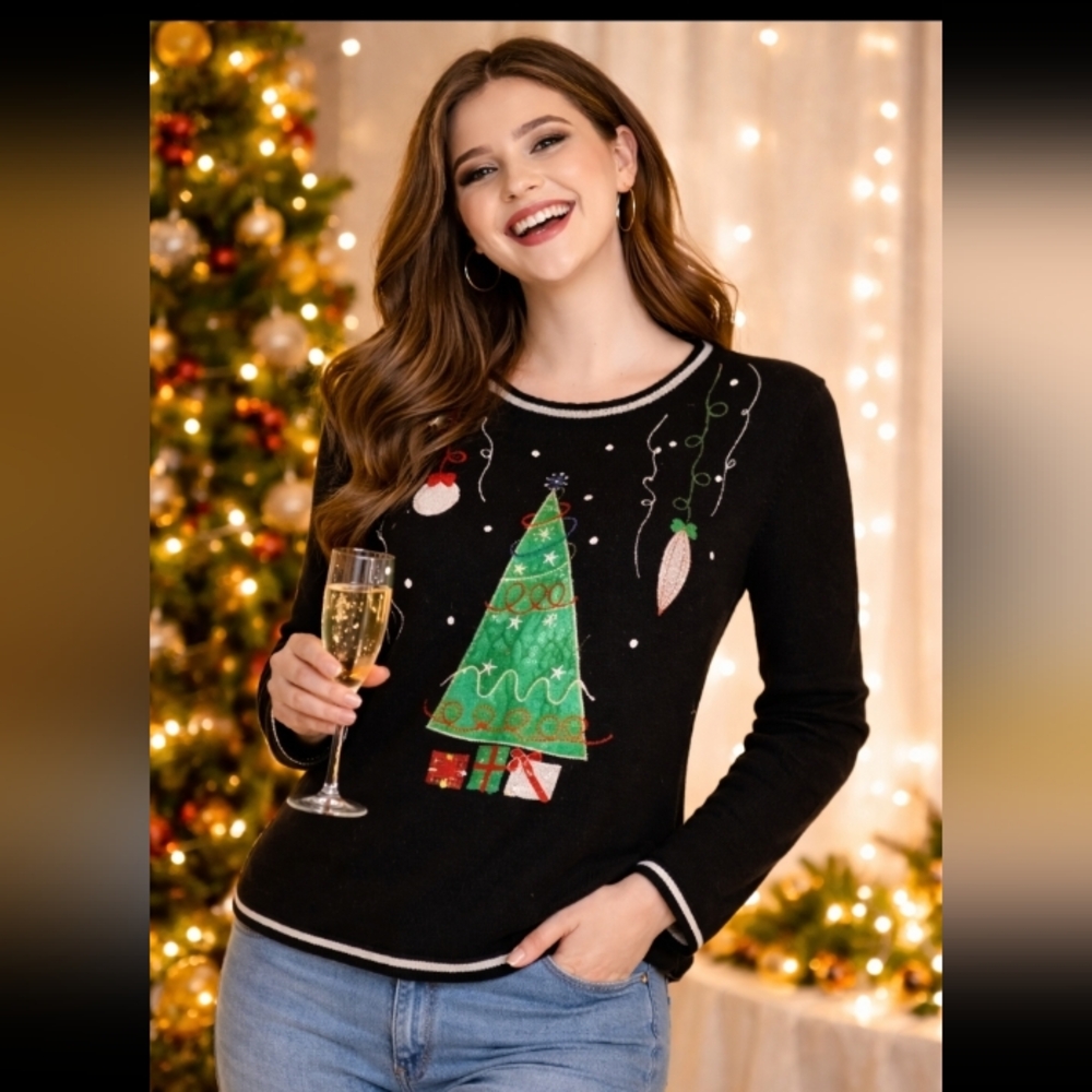 WHITE STAG Christmas Tree Pullover Sweater